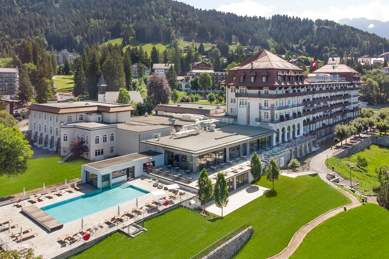 vue piscine Villars palace